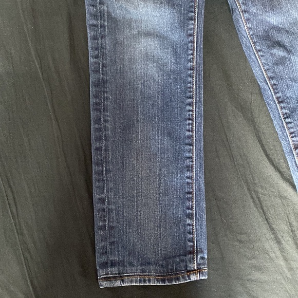 American eagle low rise jeans - Picture 2 of 4